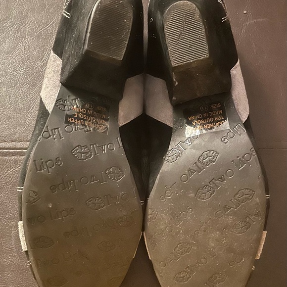 Suede Two Lips wedges - Picture 5 of 7